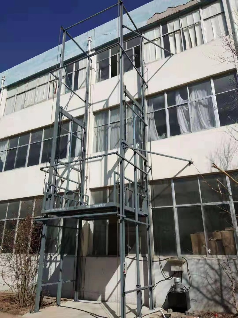 西藏室外贴墙货梯